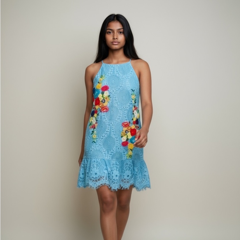 Nicole Miller crochet embroidered strappy dress size 6. Beautiful blue w flowers